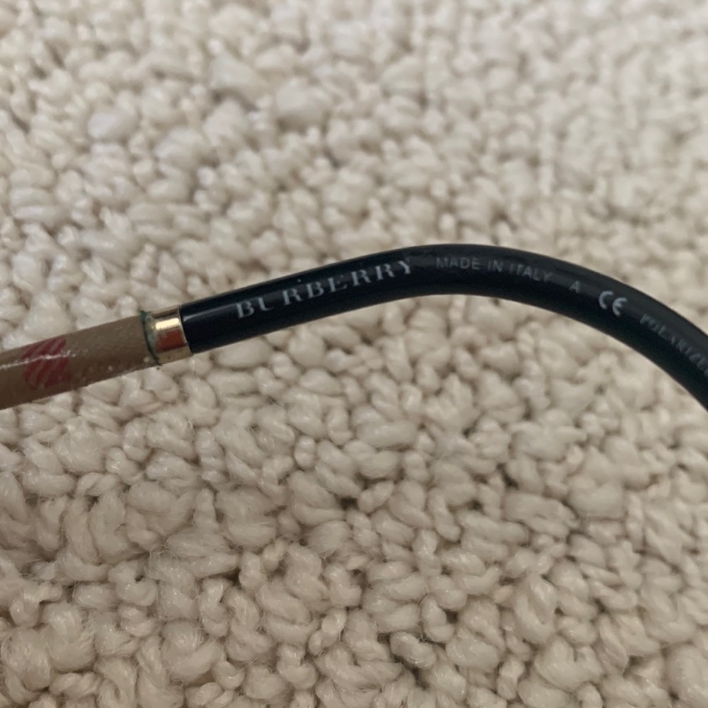Authentic vintage Burberry sunglasses - Picture 6 of 9